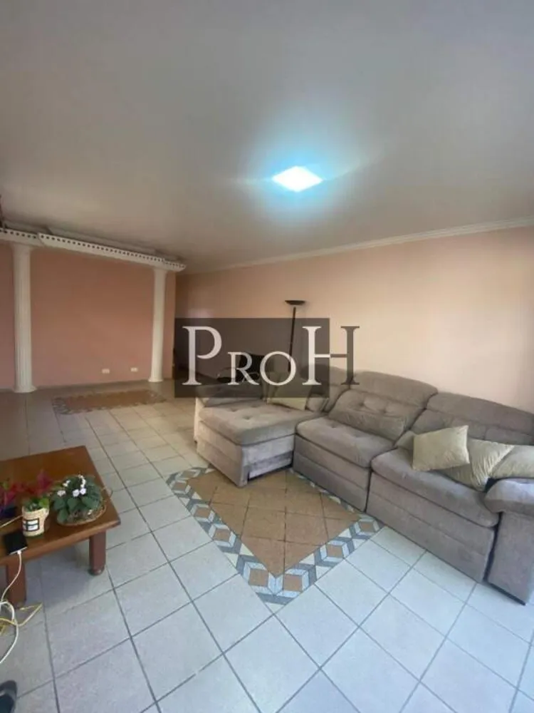 Sobrado, 3 quartos, 218 m² - Foto 1