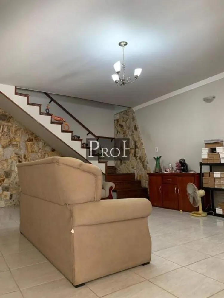 Sobrado, 3 quartos, 217 m² - Foto 2