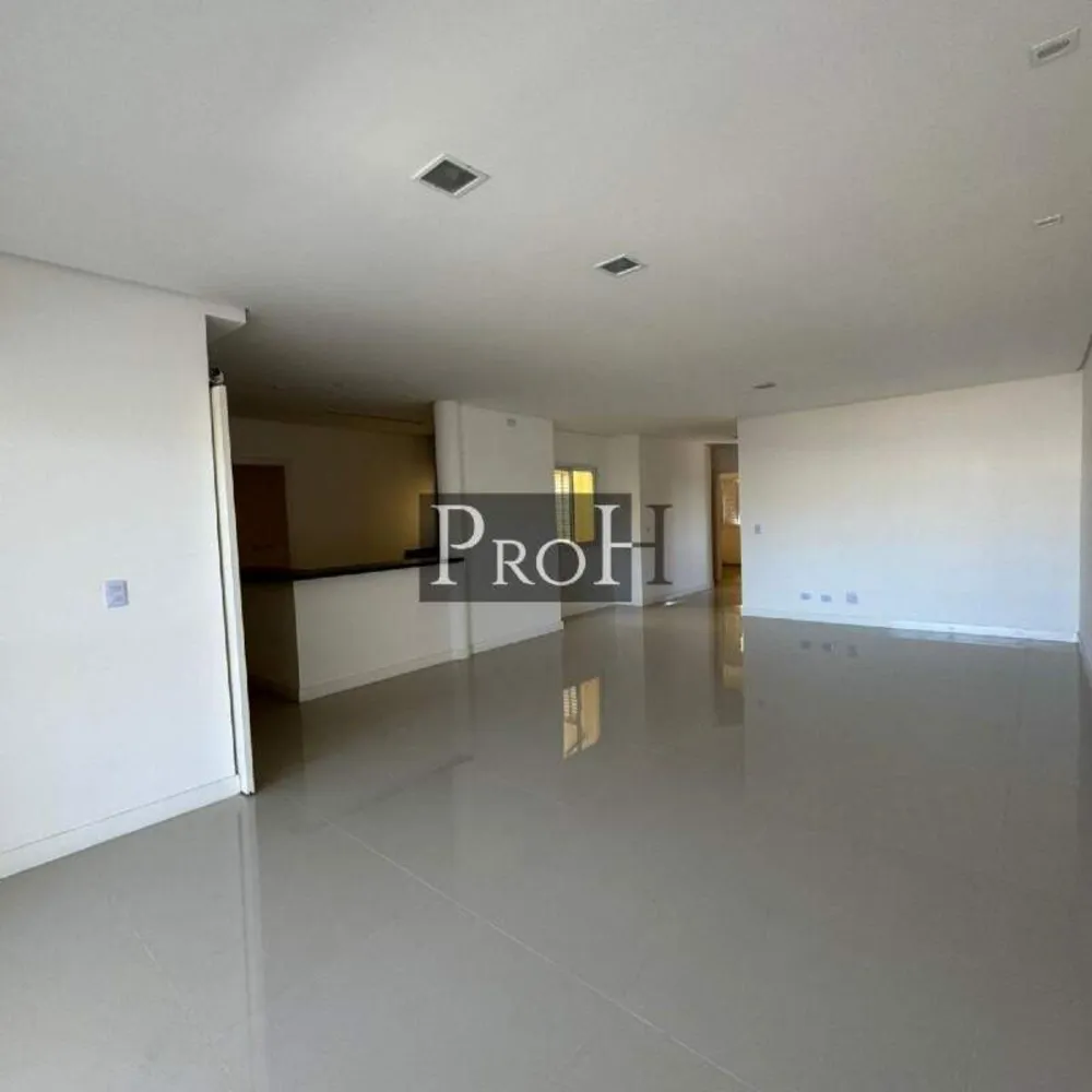 Apartamento, 3 quartos, 167 m² - Foto 2