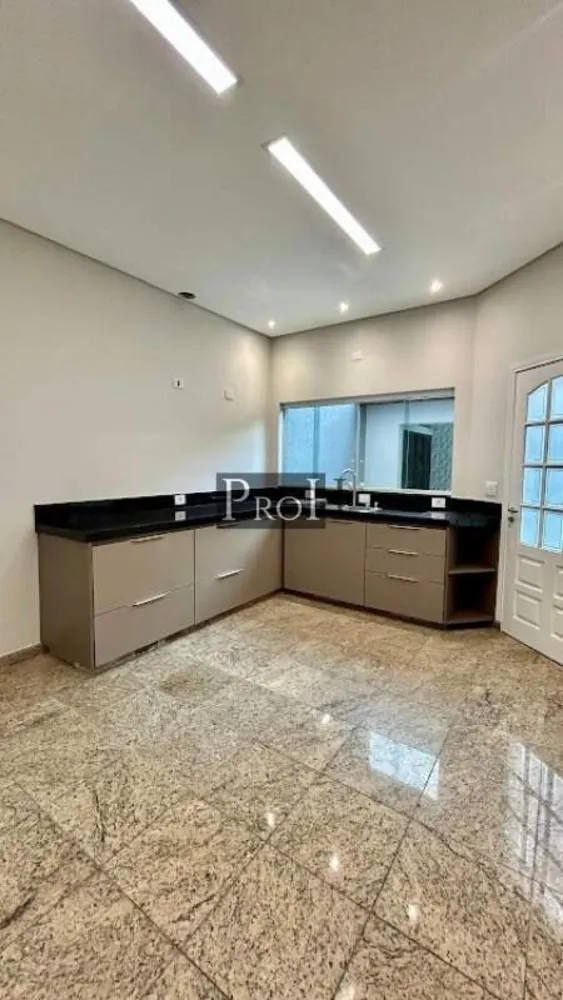 Sobrado, 3 quartos, 244 m² - Foto 4