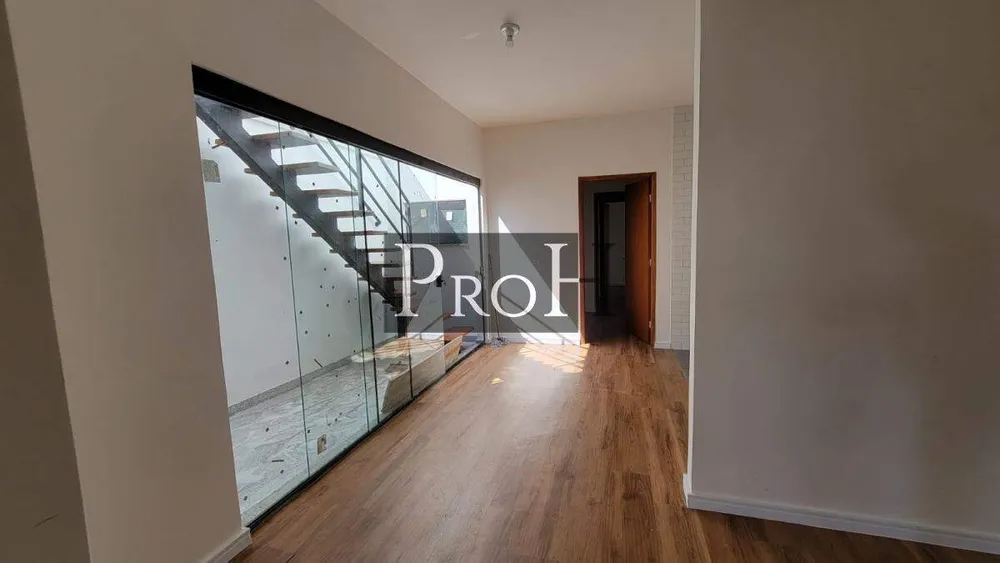 Casa, 3 quartos, 237 m² - Foto 1