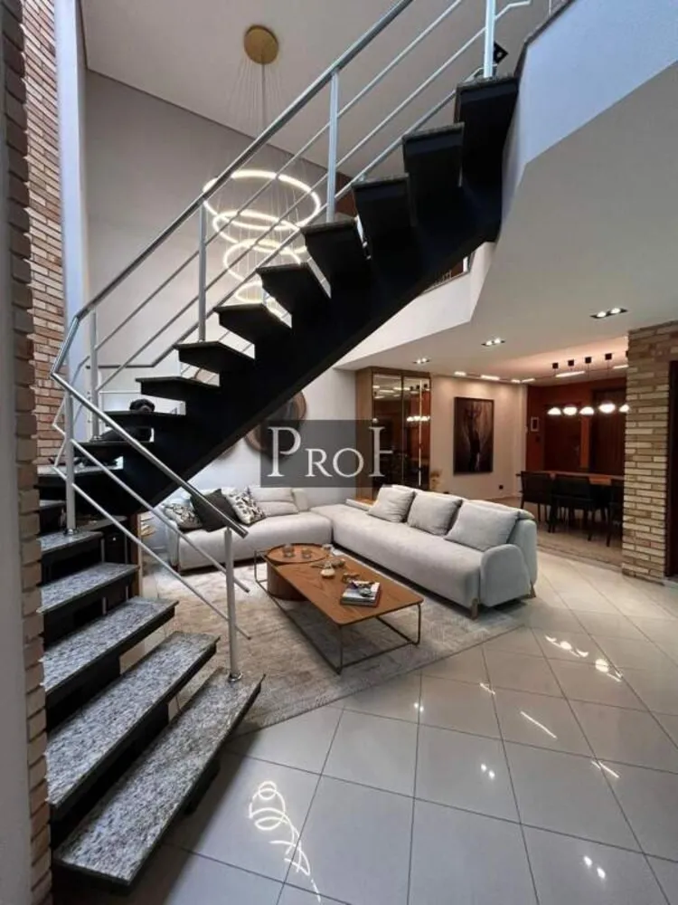Sobrado, 3 quartos, 250 m² - Foto 1
