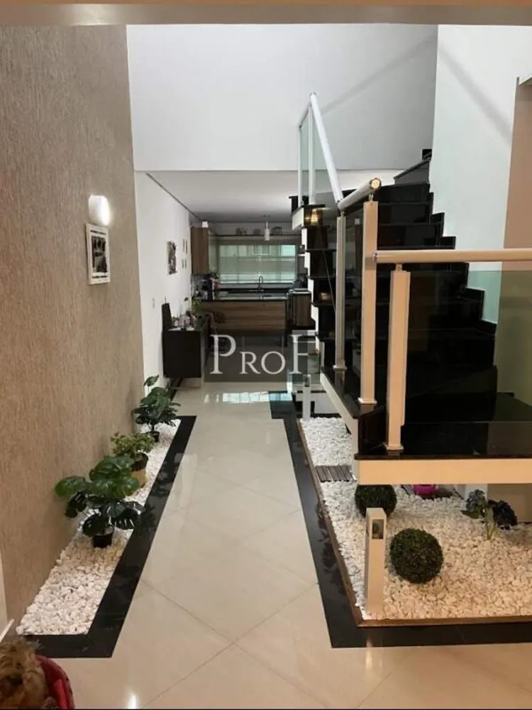 Sobrado, 3 quartos, 253 m² - Foto 4