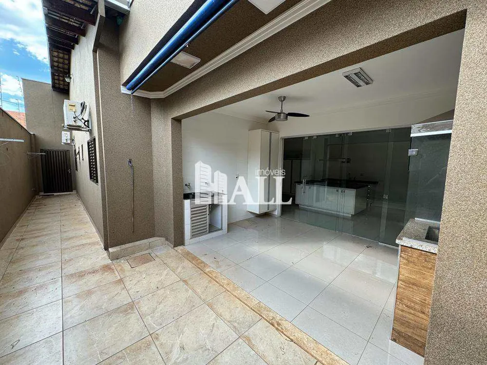 Casa, 3 quartos, 210 m² - Foto 2