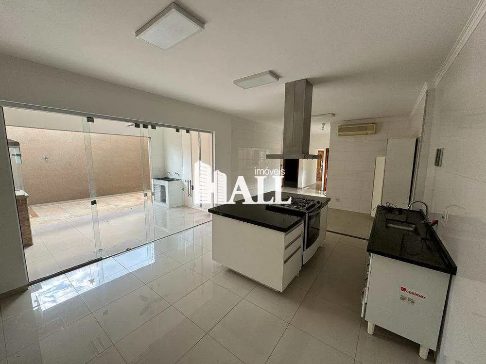 Casa, 3 quartos, 210 m² - Foto 1