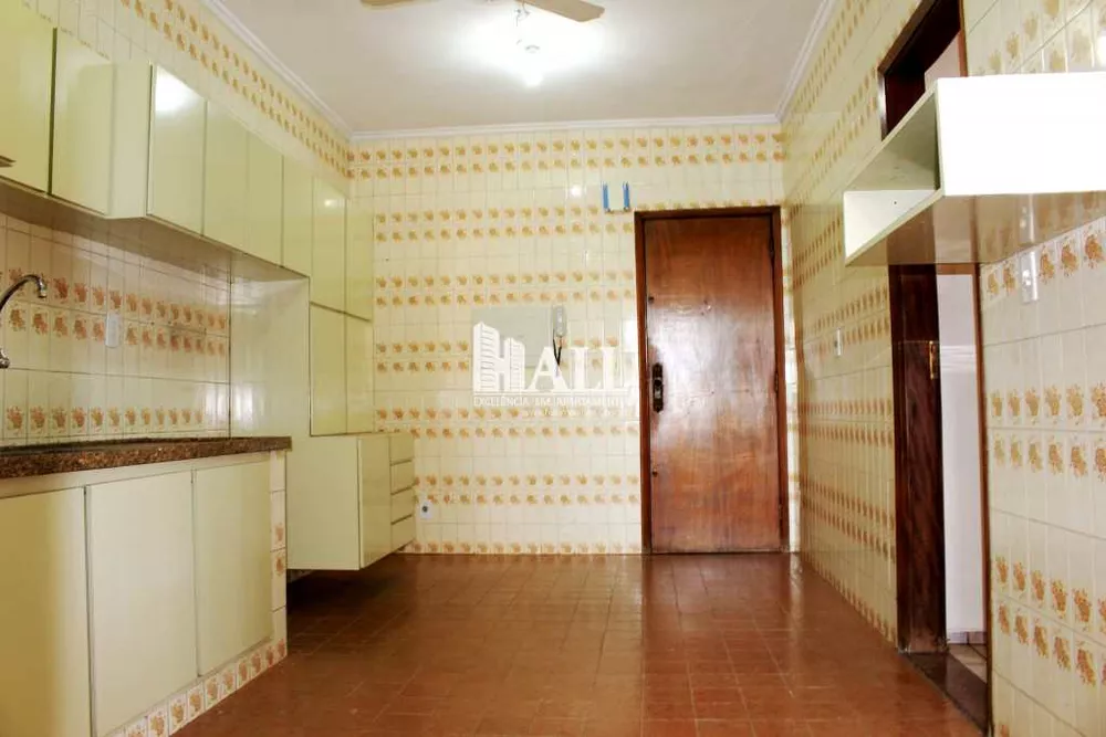 Apartamento à venda com 3 quartos, 155m² - Foto 4