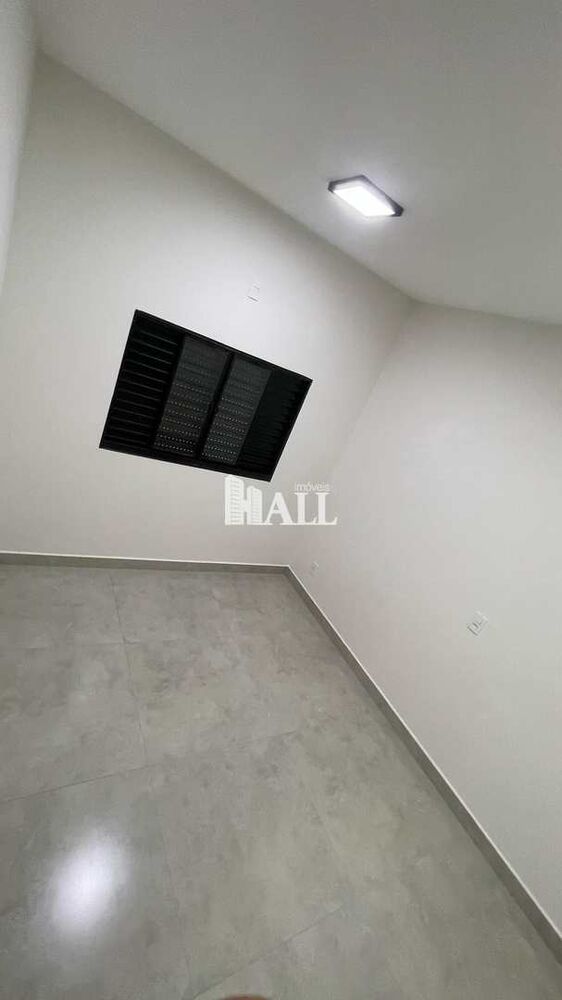 Casa à venda com 3 quartos, 120m² - Foto 2