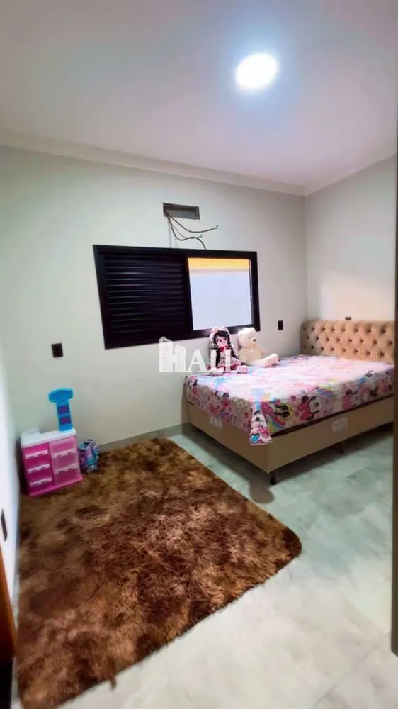 Casa, 3 quartos, 236 m² - Foto 2