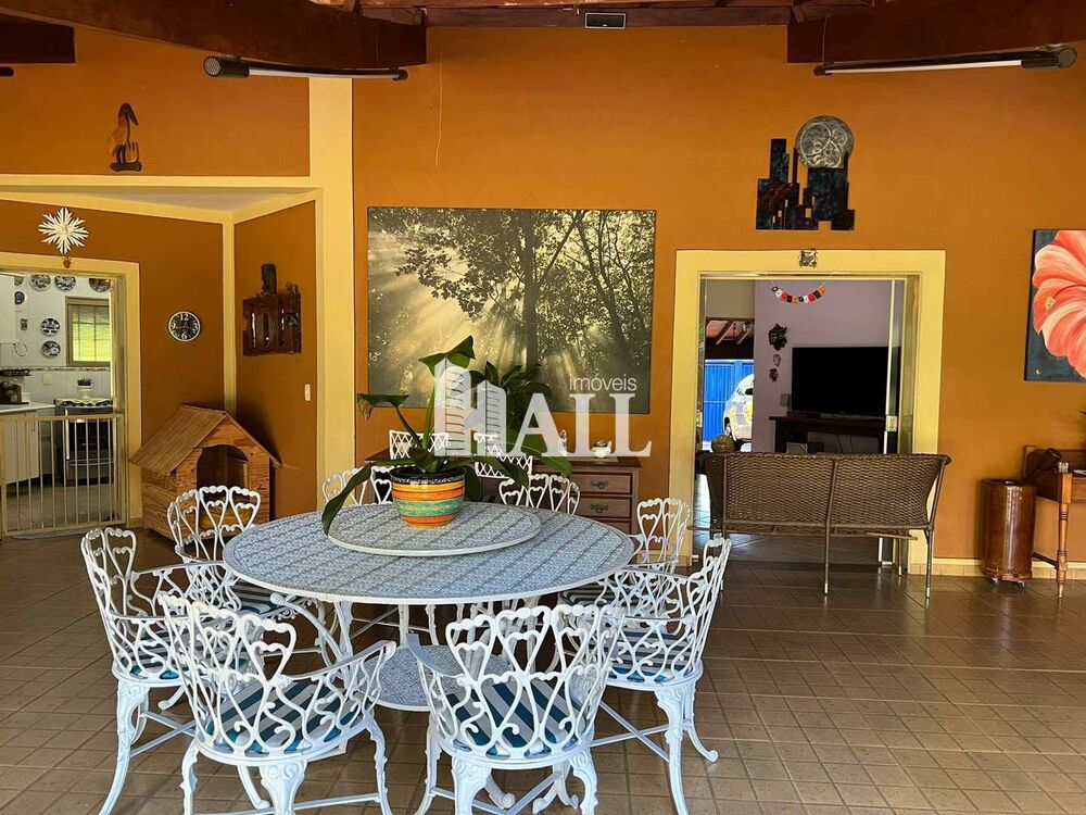 Chácara à venda com 3 quartos, 2200m² - Foto 8