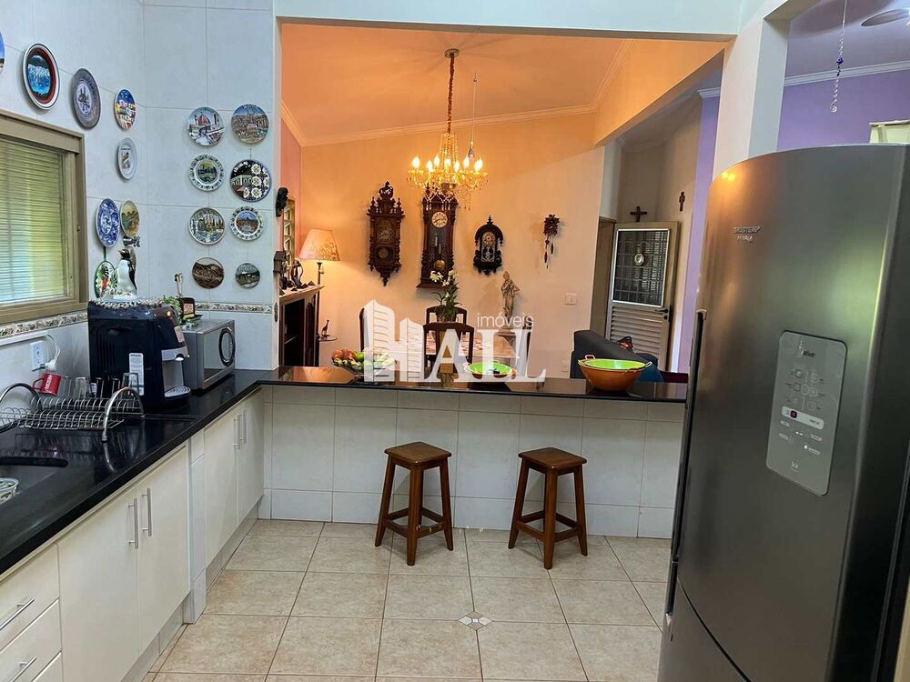 Chácara à venda com 3 quartos, 2200m² - Foto 2