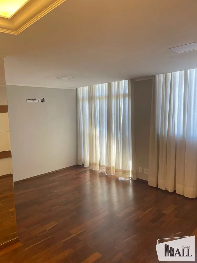 Apartamento, 3 quartos, 135 m² - Foto 2