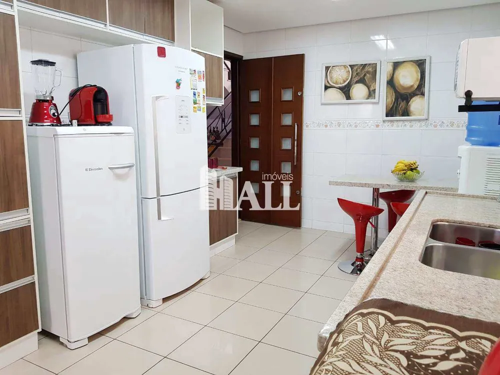 Casa, 3 quartos, 236 m² - Foto 4
