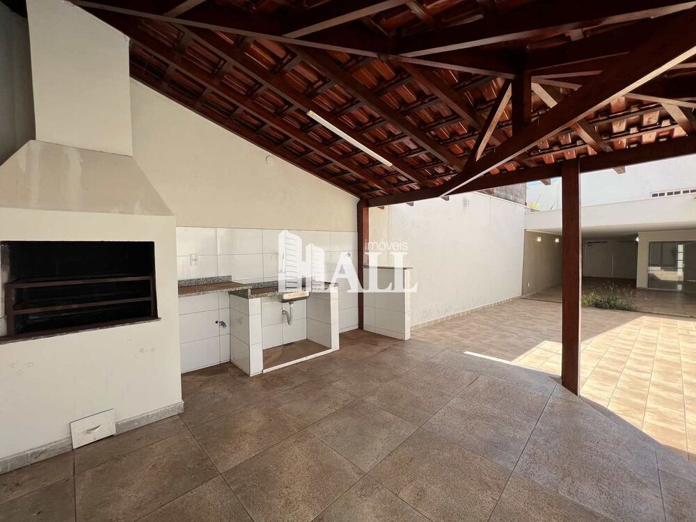 Casa à venda com 3 quartos, 200m² - Foto 2