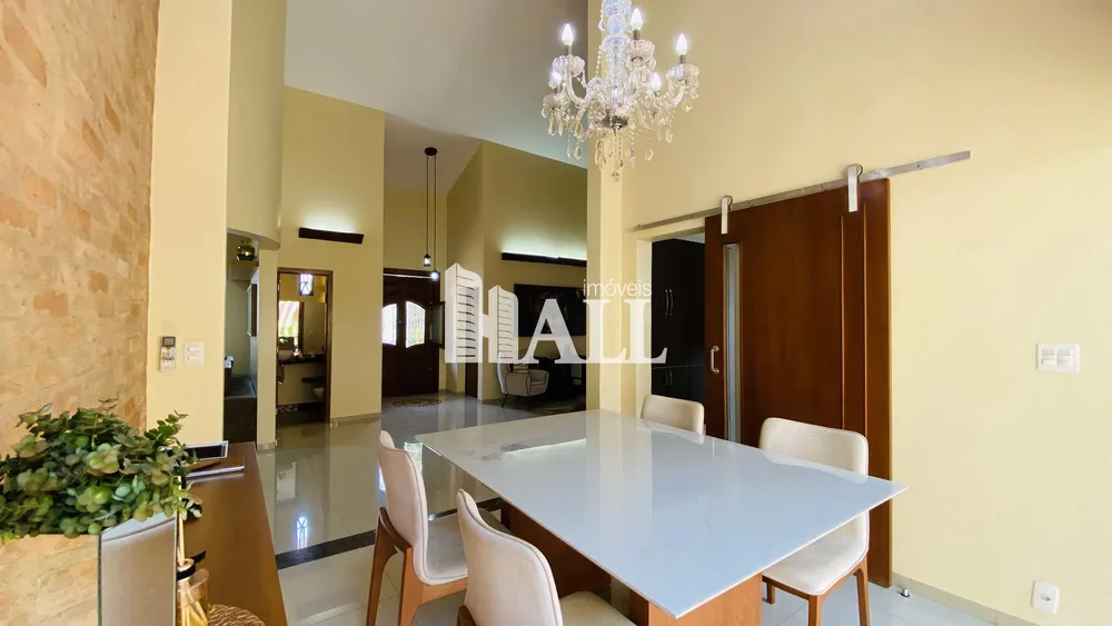 Casa, 4 quartos, 280 m² - Foto 1