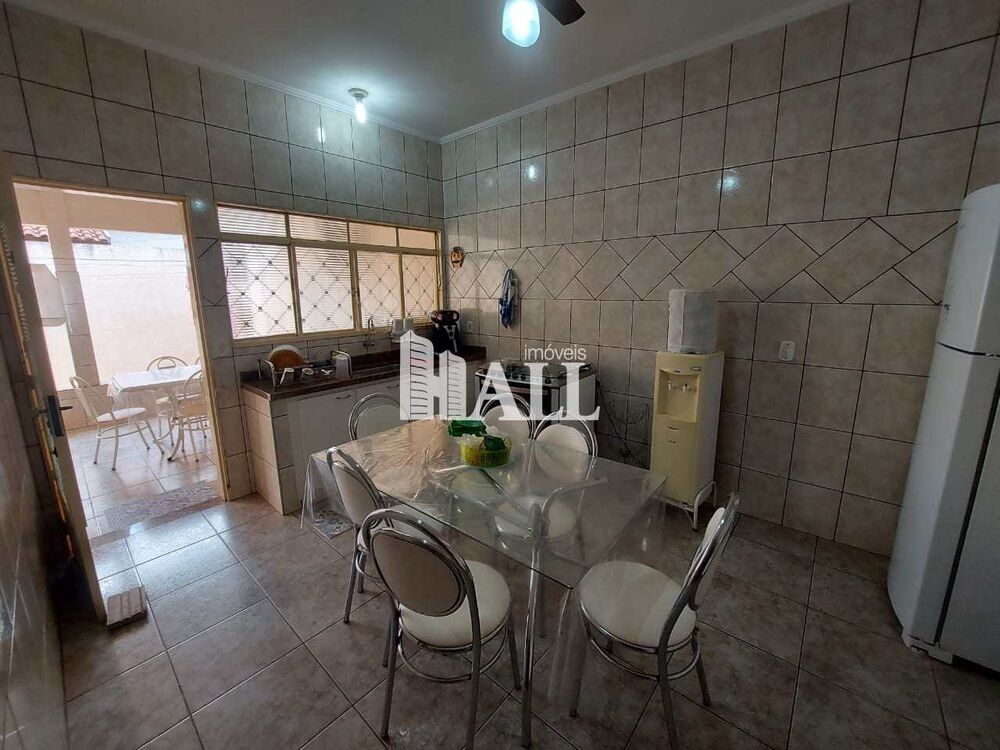 Casa, 3 quartos, 197 m² - Foto 2