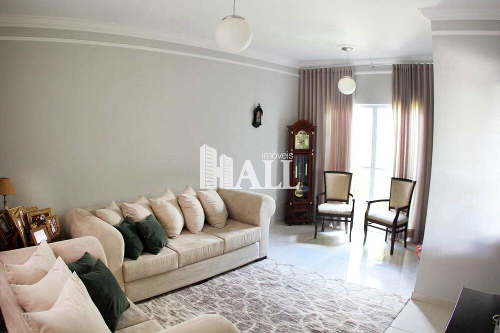 Casa à venda com 3 quartos, 170m² - Foto 2