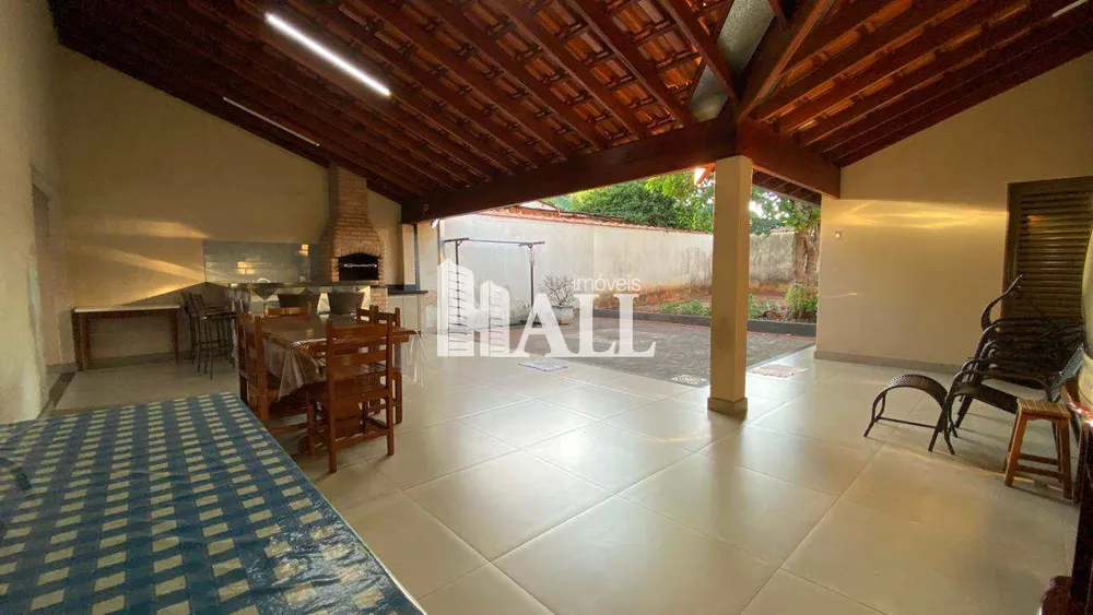 Casa, 3 quartos, 195 m² - Foto 1