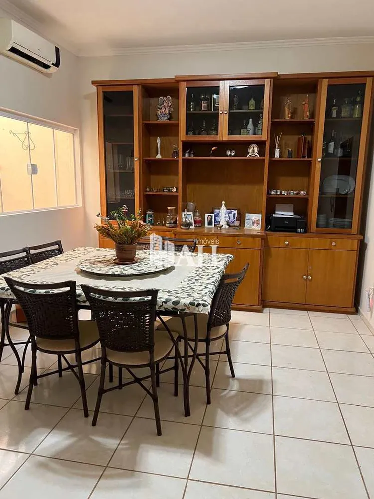 Casa, 3 quartos, 228 m² - Foto 3