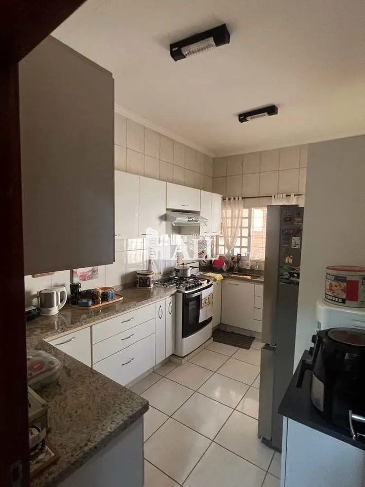 Casa, 3 quartos, 228 m² - Foto 4