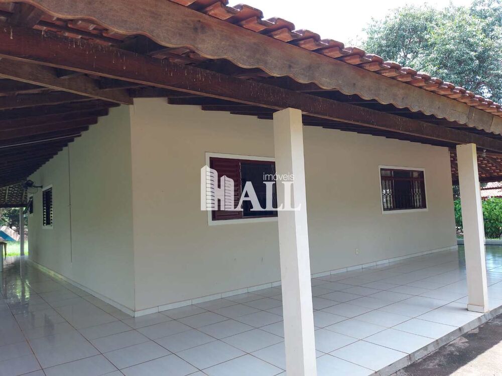 Chácara à venda com 2 quartos, 300m² - Foto 2