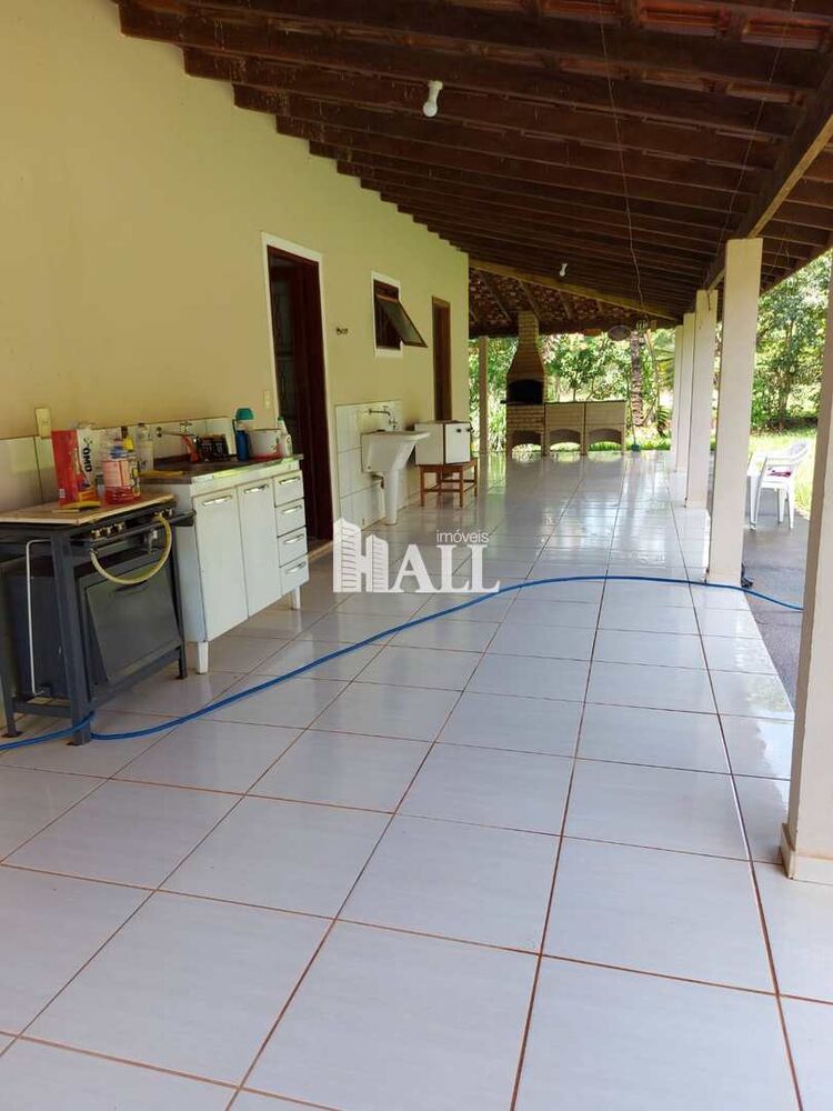 Chácara à venda com 2 quartos, 300m² - Foto 1