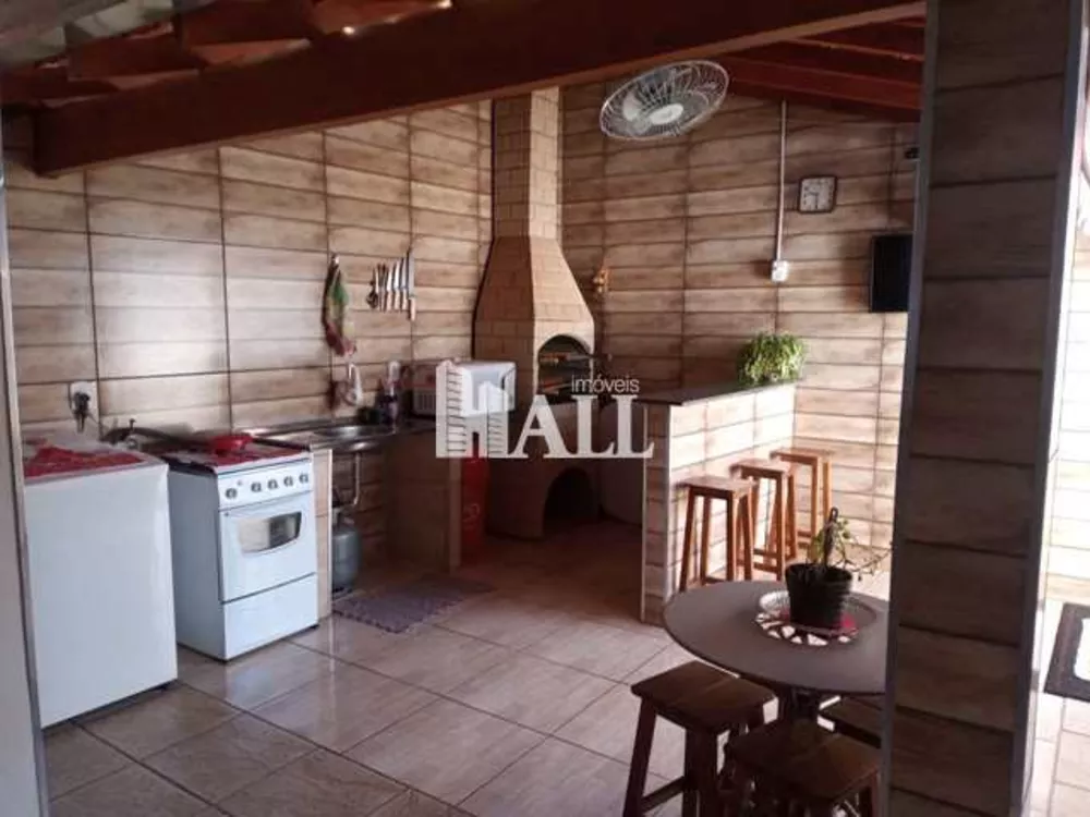 Casa à venda com 3 quartos, 115m² - Foto 2