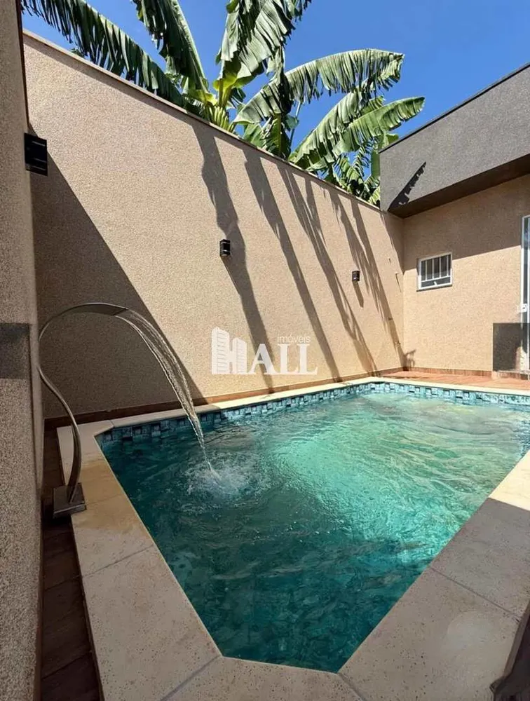 Casa, 3 quartos, 131 m² - Foto 1