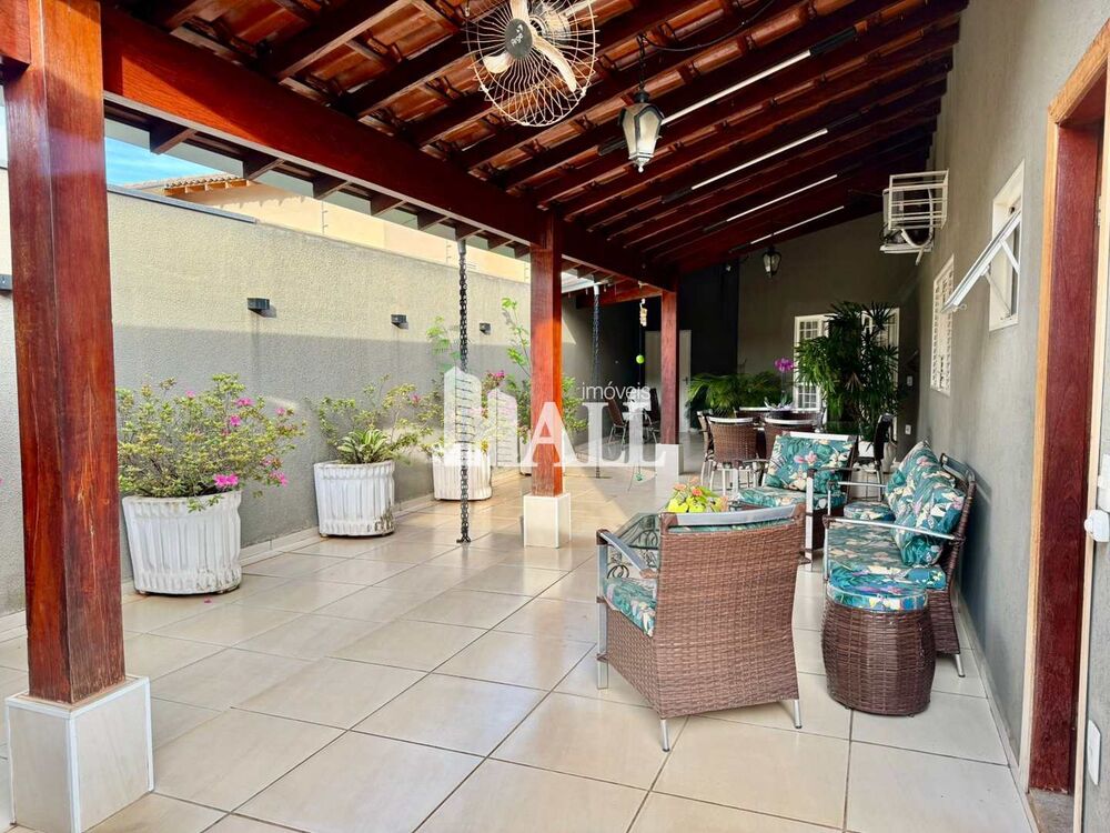 Casa, 3 quartos, 270 m² - Foto 2