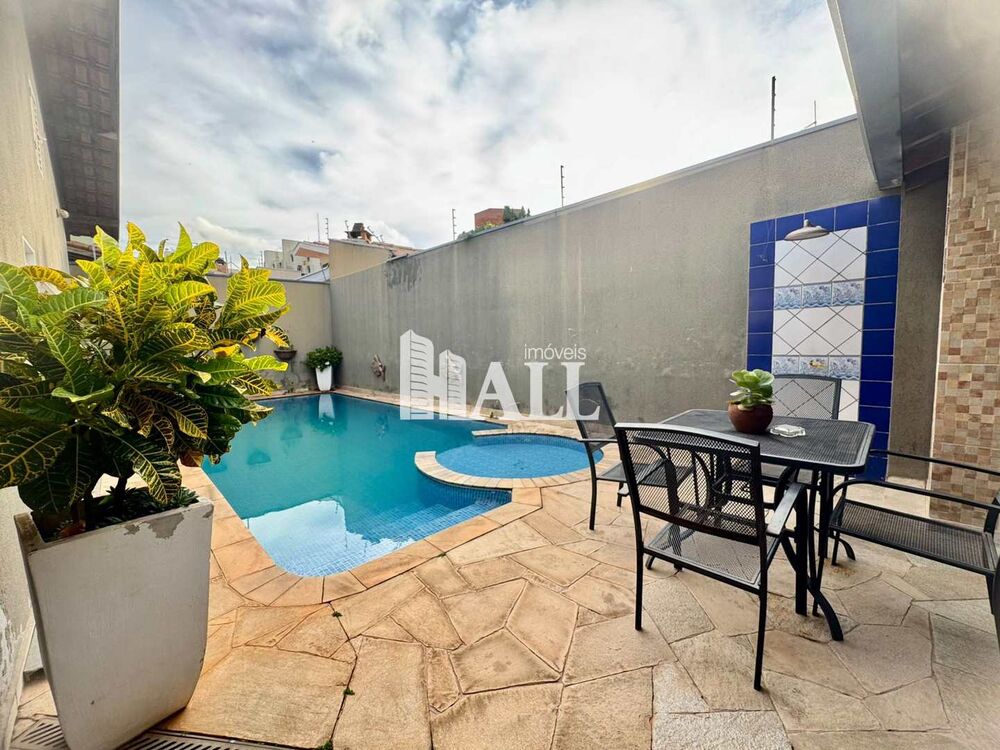 Casa, 3 quartos, 270 m² - Foto 1