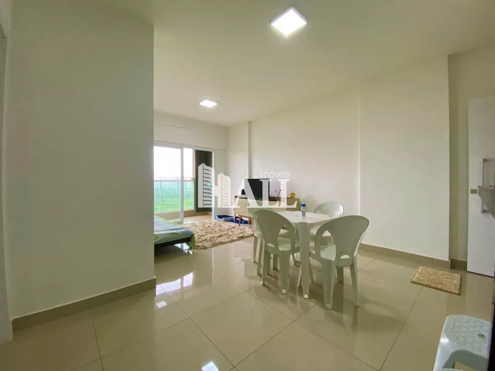 Apartamento à venda com 3 quartos, 97m² - Foto 3