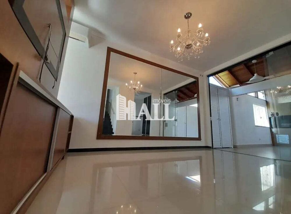 Casa de Condomínio à venda com 3 quartos, 125m² - Foto 1