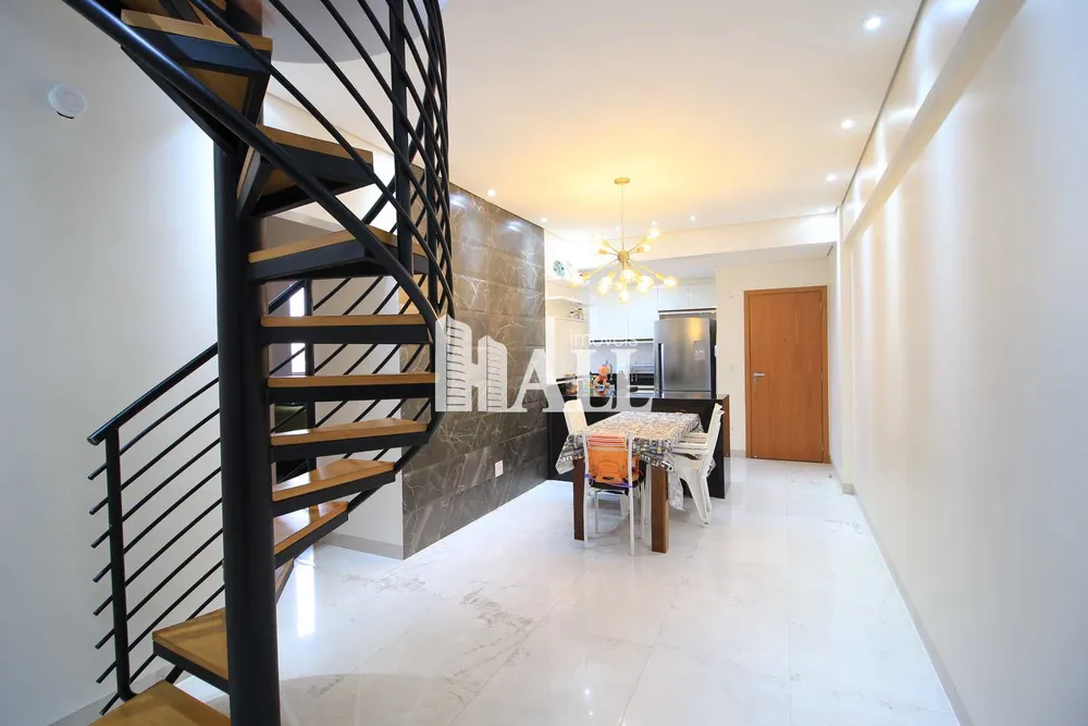 Apartamento, 3 quartos, 186 m² - Foto 2