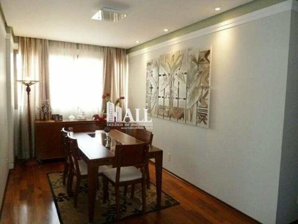 Apartamento à venda com 3 quartos, 135m² - Foto 1