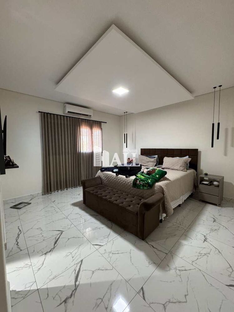 Casa, 4 quartos, 280 m² - Foto 1