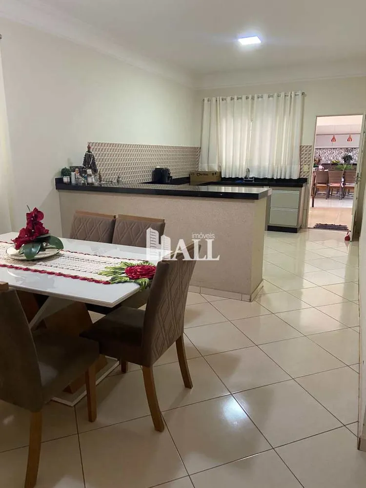Casa, 3 quartos, 180 m² - Foto 2