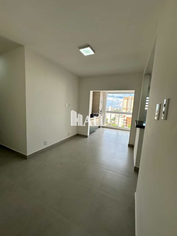 Apartamento à venda com 2 quartos, 63m² - Foto 1