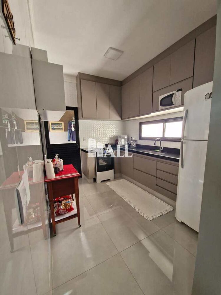 Casa de Condomínio à venda com 3 quartos, 156m² - Foto 2