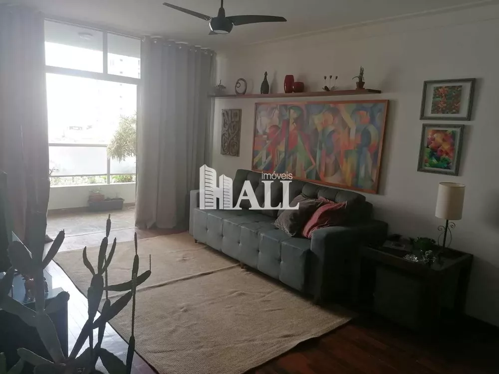 Apartamento à venda com 3 quartos, 140m² - Foto 2