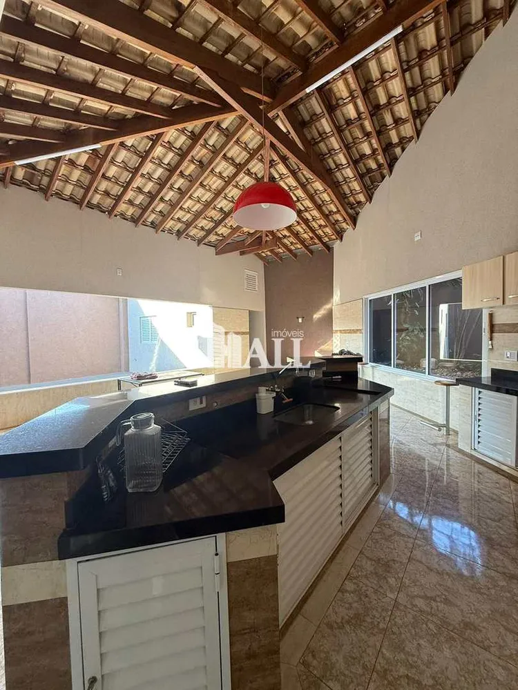 Casa, 3 quartos, 220 m² - Foto 2