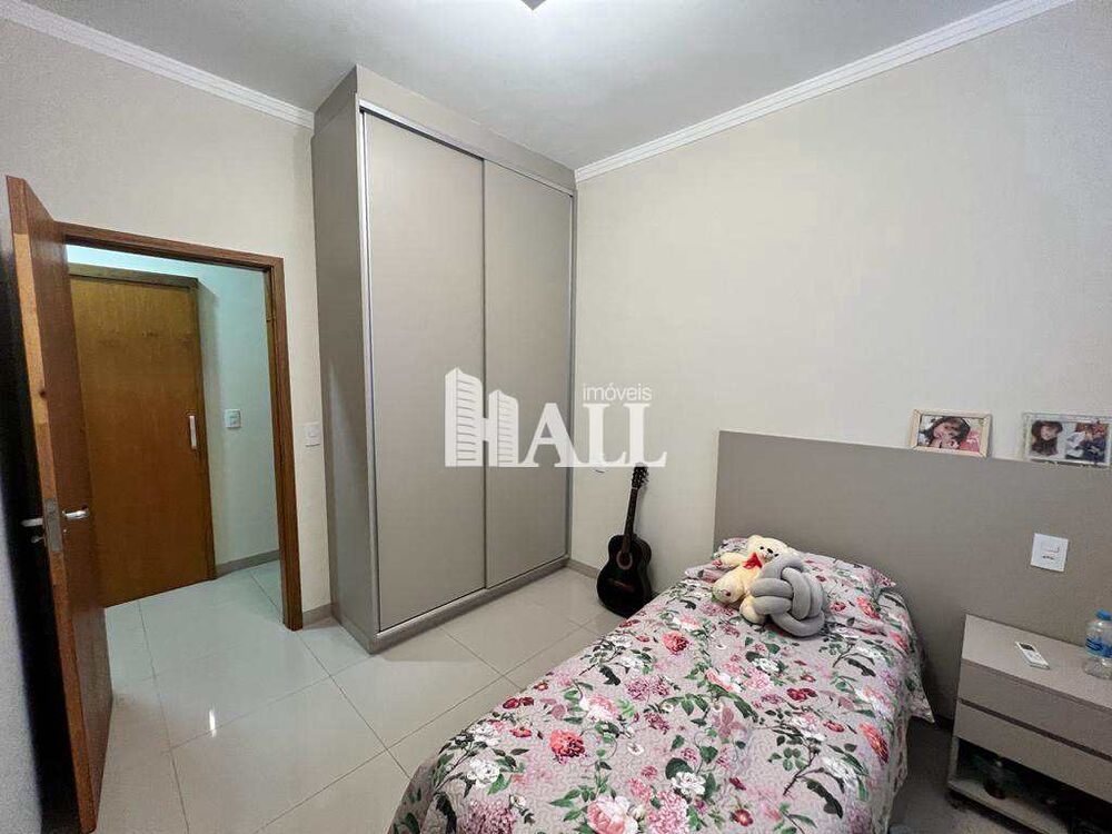 Casa de Condomínio à venda com 3 quartos, 170m² - Foto 1