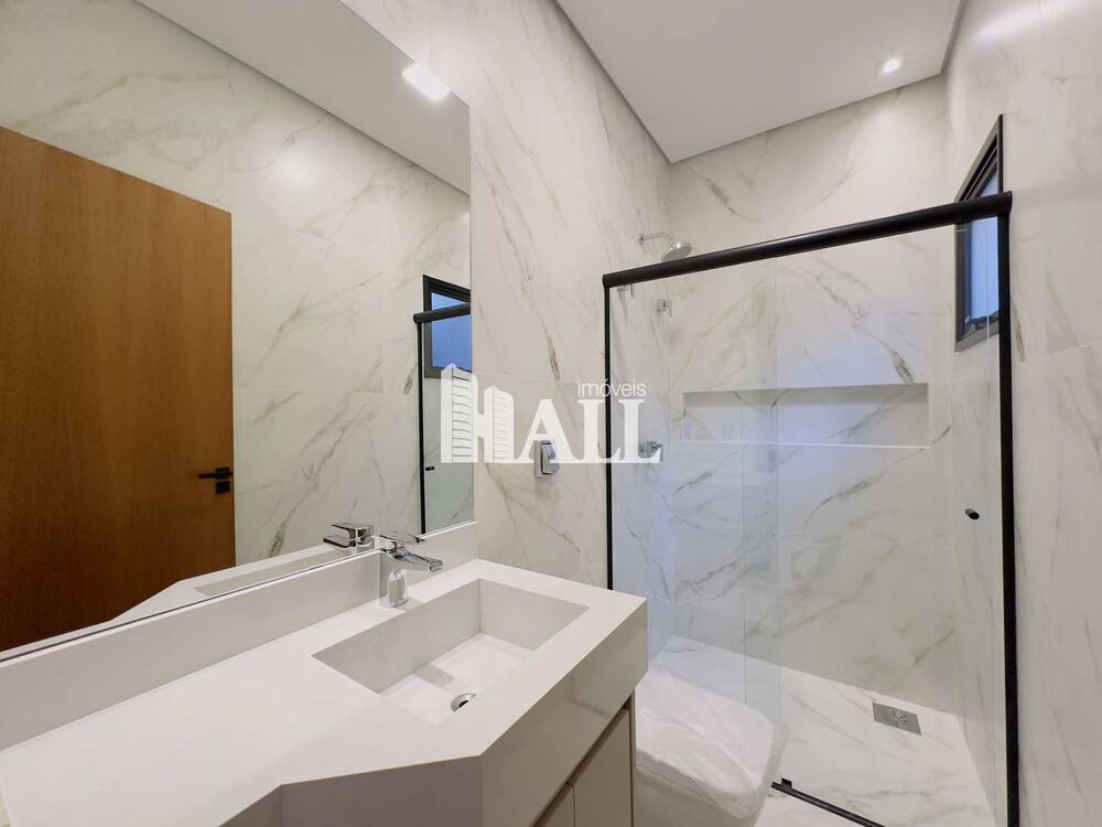 Casa de Condomínio à venda com 3 quartos, 261m² - Foto 4