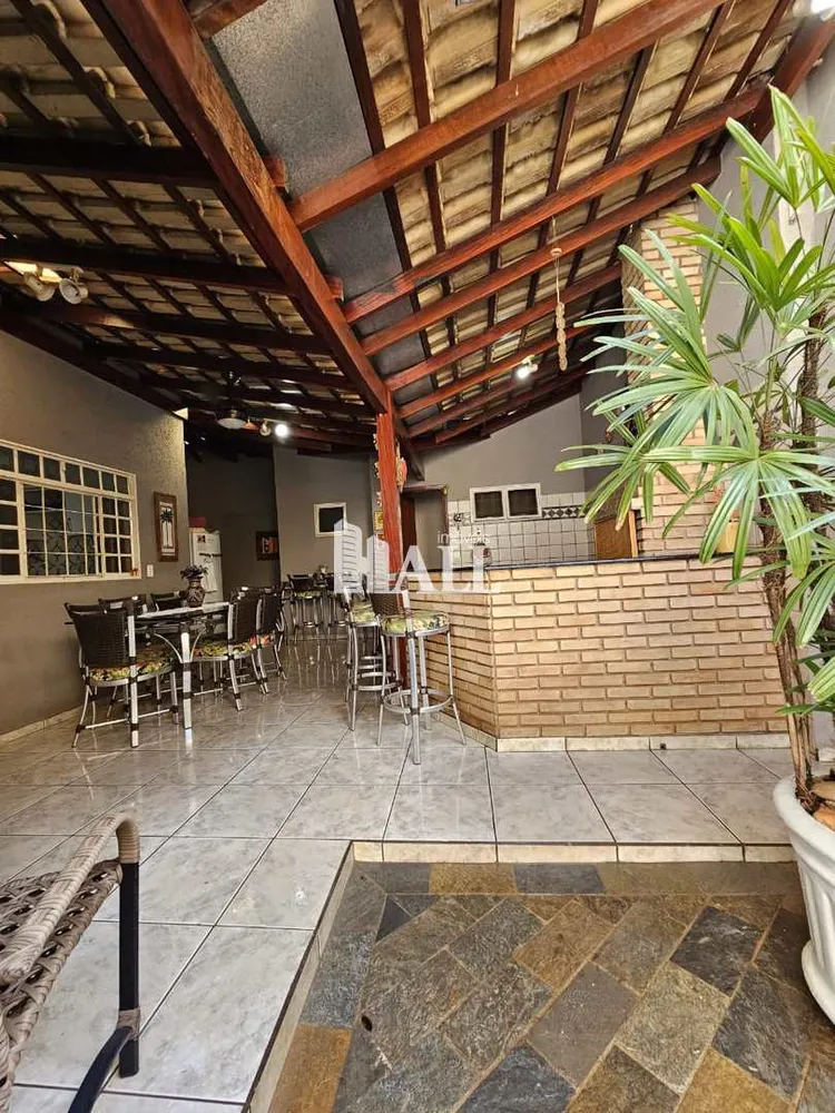 Casa, 4 quartos, 218 m² - Foto 4