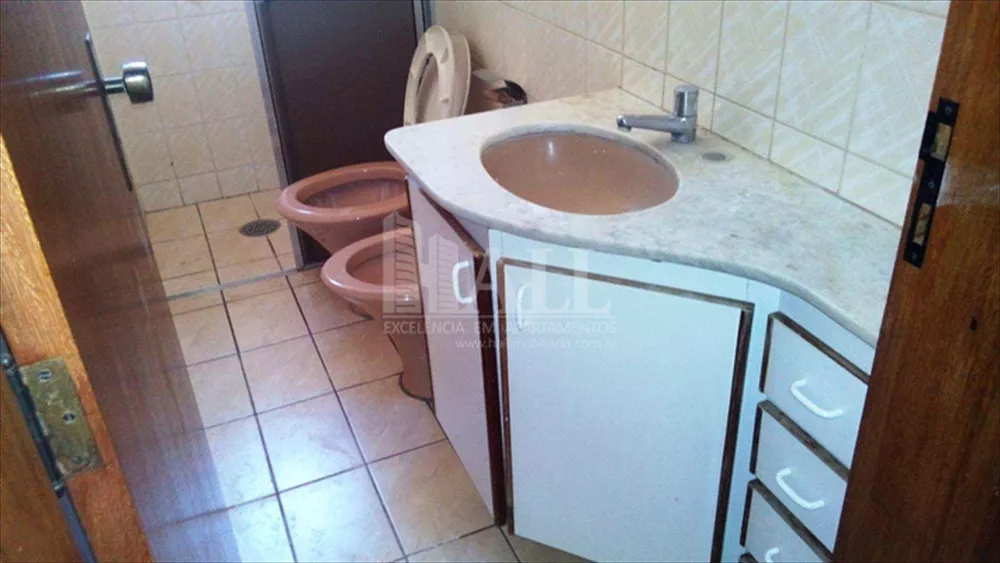 Apartamento à venda com 3 quartos, 148m² - Foto 4