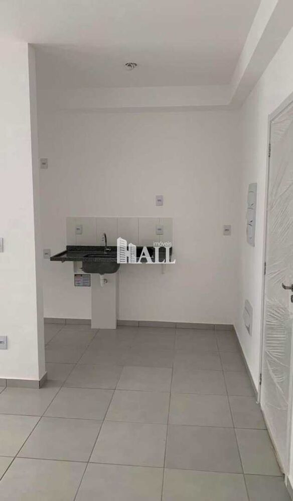 Apartamento à venda com 3 quartos, 77m² - Foto 2