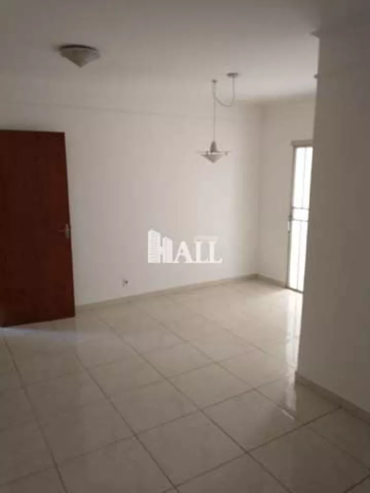 Apartamento à venda com 3 quartos, 100m² - Foto 1