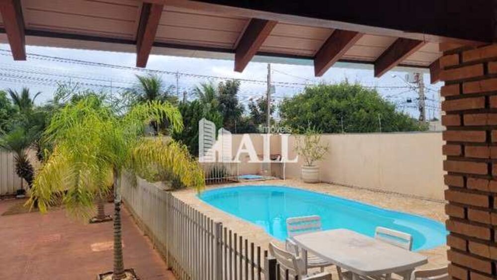 Casa, 3 quartos, 247 m² - Foto 1