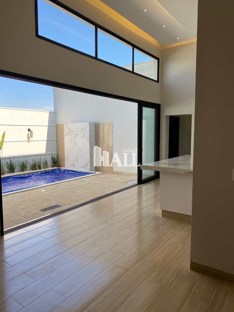 Casa de Condomínio à venda com 3 quartos, 190m² - Foto 1