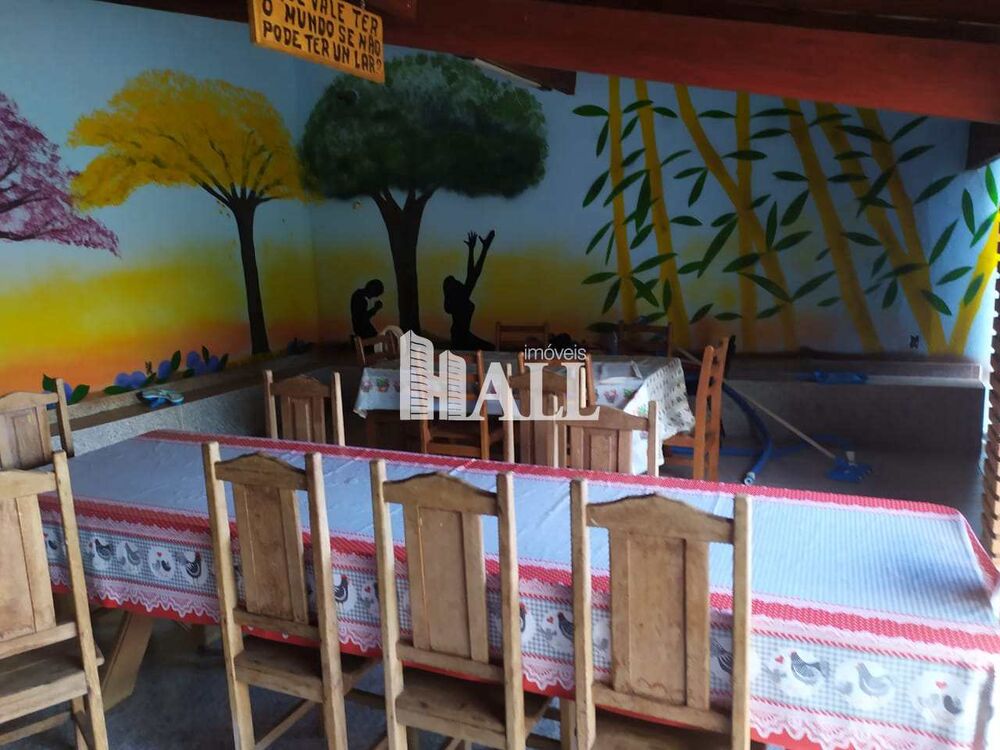 Chácara à venda com 4 quartos, 200m² - Foto 3