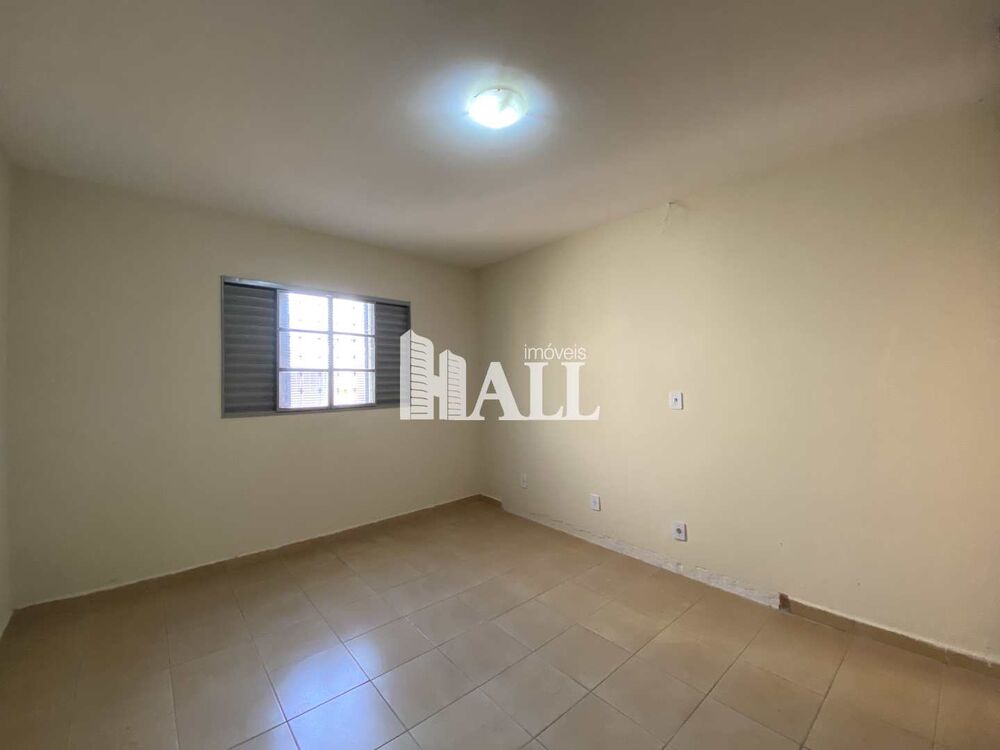 Casa à venda com 3 quartos, 190m² - Foto 1