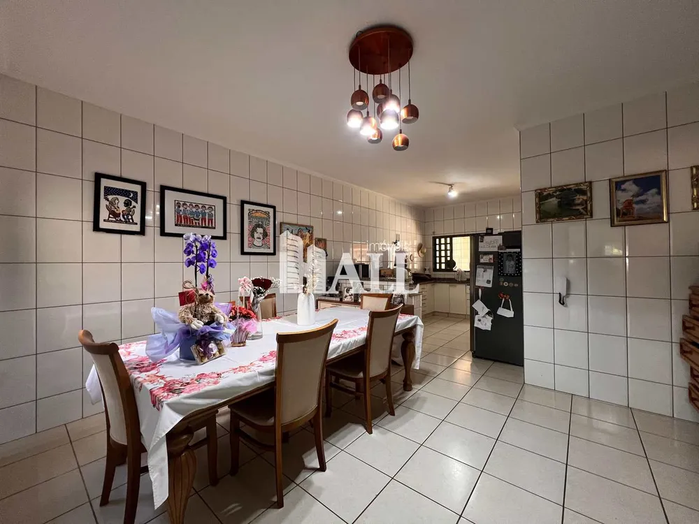 Casa, 4 quartos, 235 m² - Foto 3